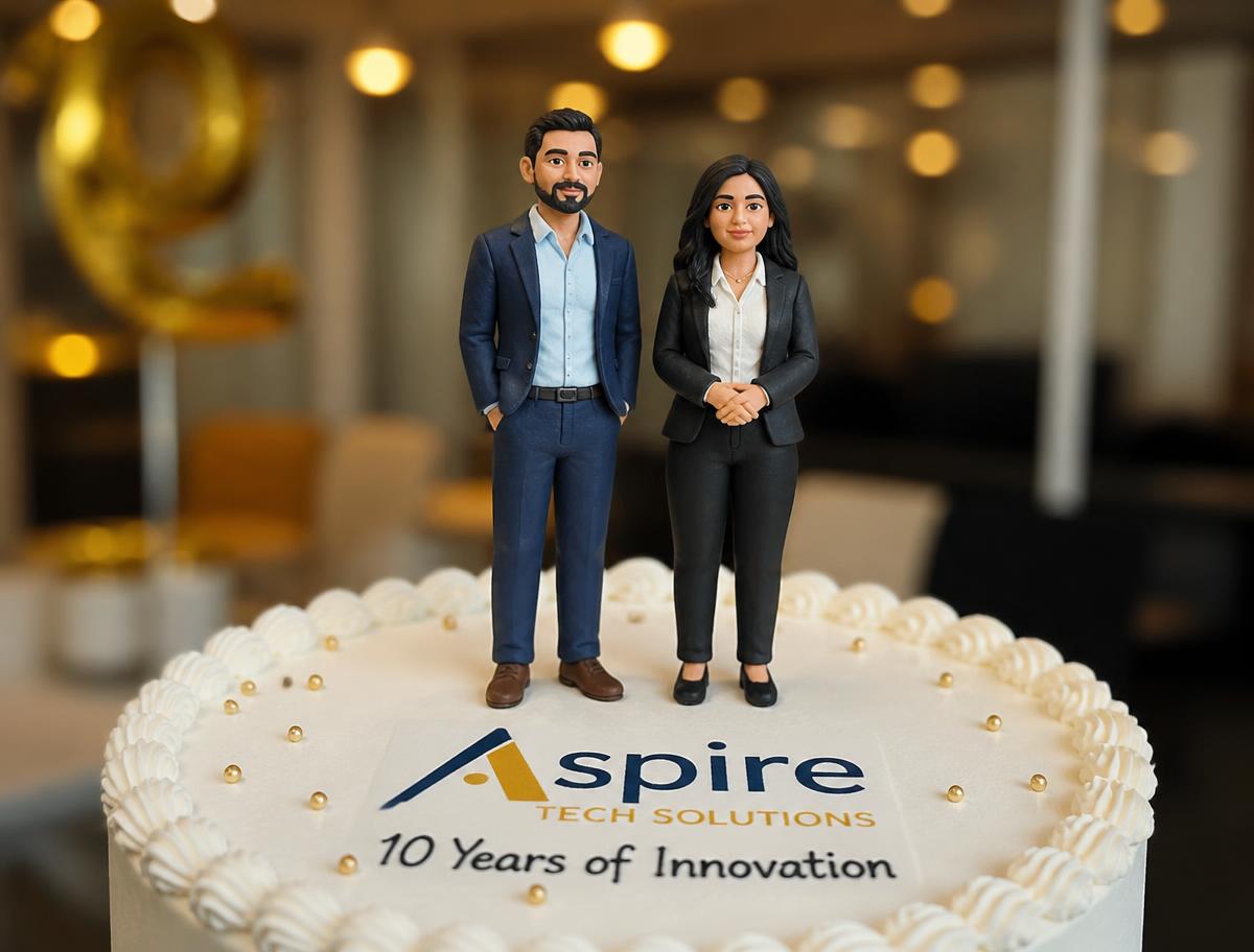 Personalized corporate cake topper figurine in work clothes